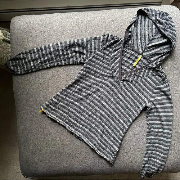 Lole Hooded Striped Lightweight Sweater Small - Picture 1 of 7